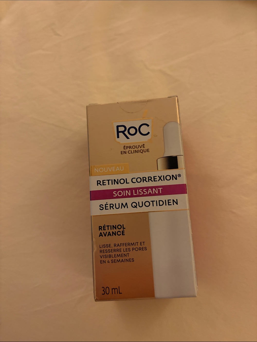 Retinol Correxion Line Smoothing Daily Serum — Pink & Gold Packaging - Picture 2 of 5